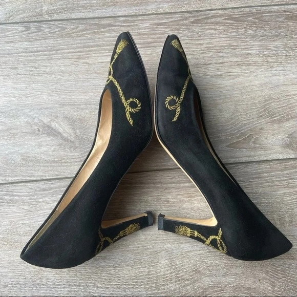 Caressa Made in Spain Suede Leather Embroidery Pumps - Picture 10 of 14